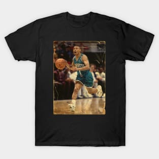 COVER SPORT - SPORT ILLUSTRATED - muggsy bogues dribbles T-Shirt